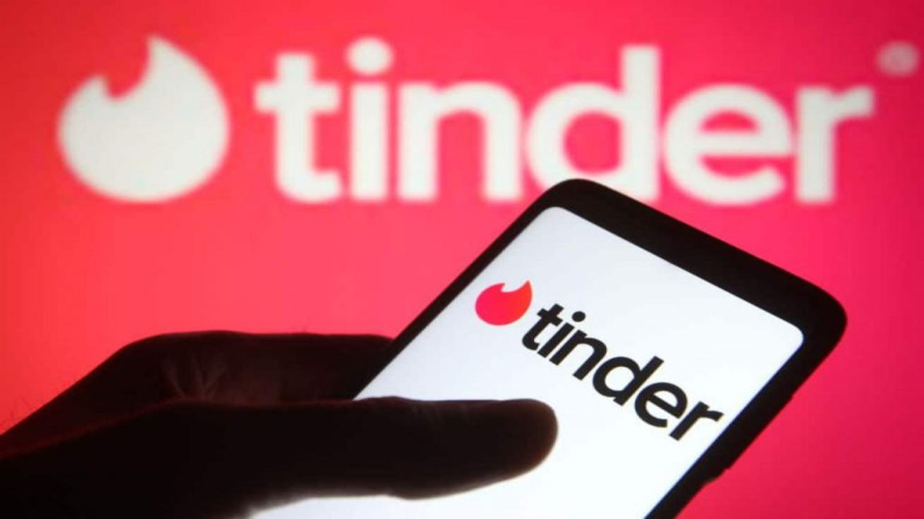 Tinder: Η πλατφόρμα γνωριμιών εγκαταλείπει τη Μόσχα