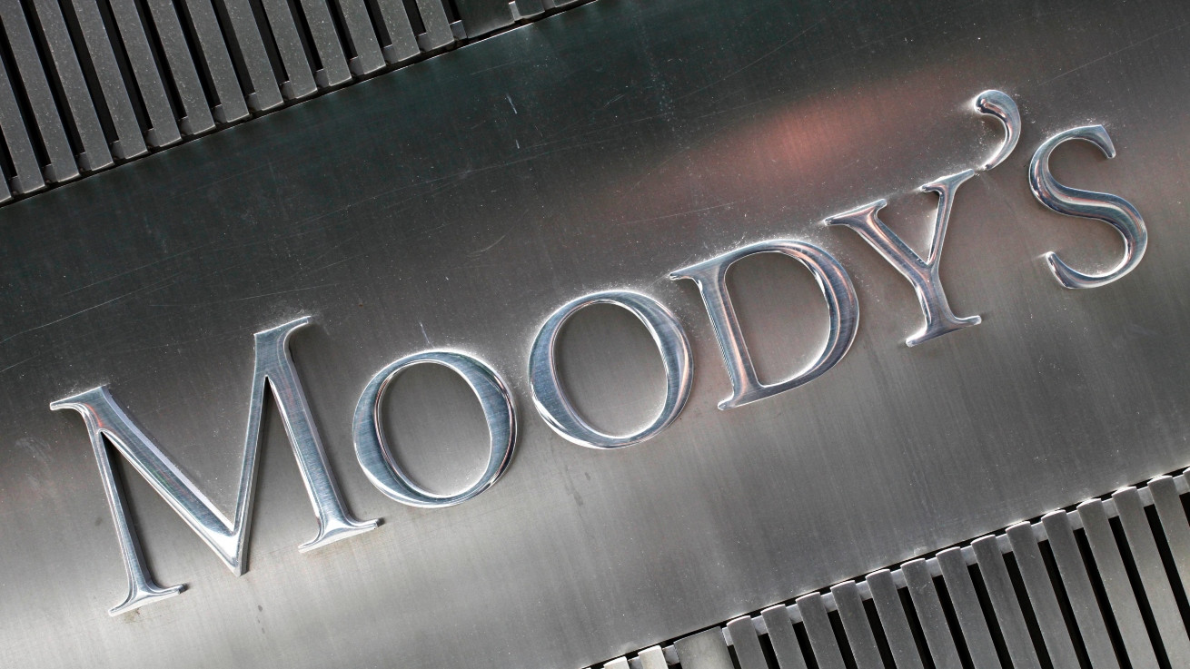 Moody’s: Επιβραδύνεται η ανάπτυξη, μείωση επιτοκίων από Απρίλιο 2024