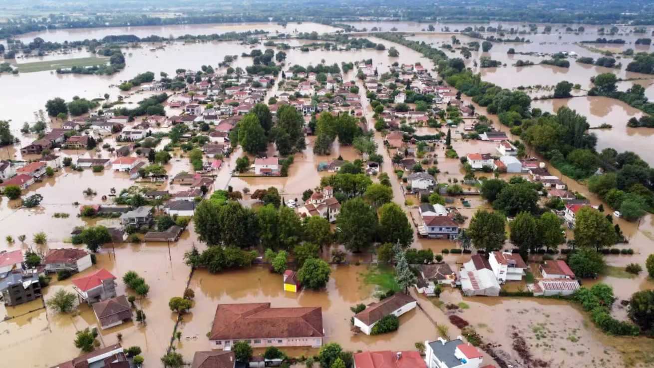 Αυτή είναι η πρώτη αρωγή για τους πληγέντες από τις πλημμύρες στη Θεσσαλία