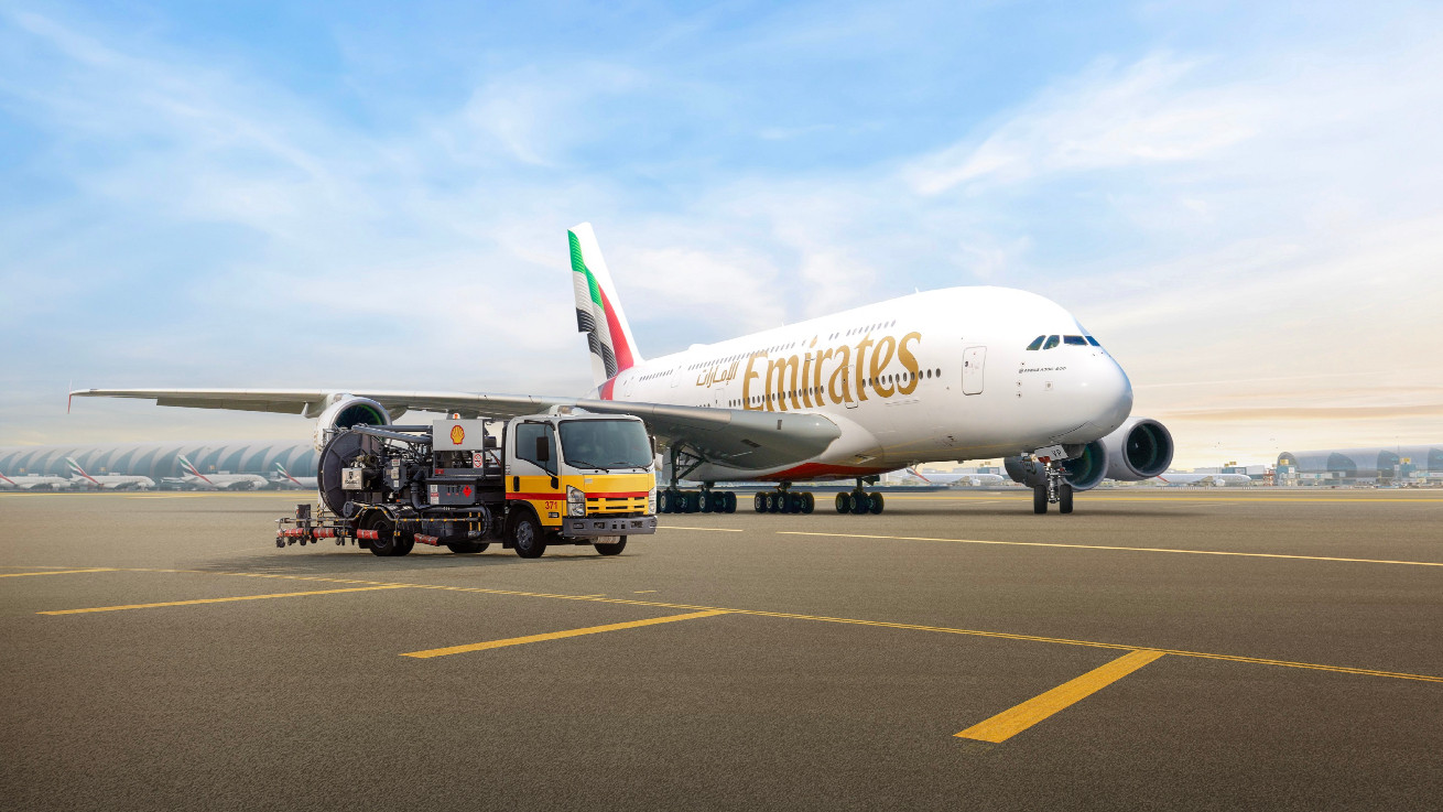 H Emirates και η Shell Aviation υπογράφουν συμφωνία για την προμήθεια Βιώσιμου Αεροπορικού Καυσίμου (SAF)