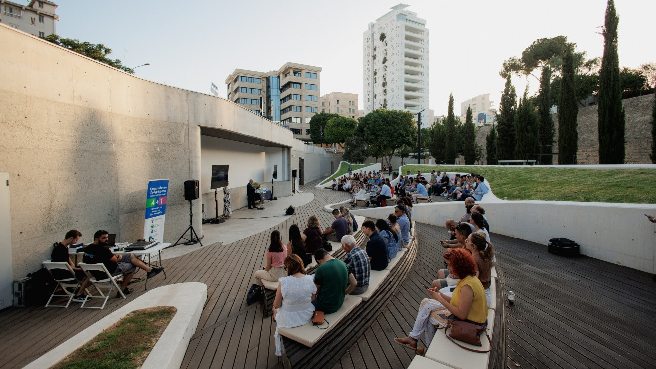 Χρηματοδοτικά Προγράμματα ΟΝΕΚ: Παρουσιάστηκαν 4 + 1 τρόποι στήριξης των ιδεών των νέων