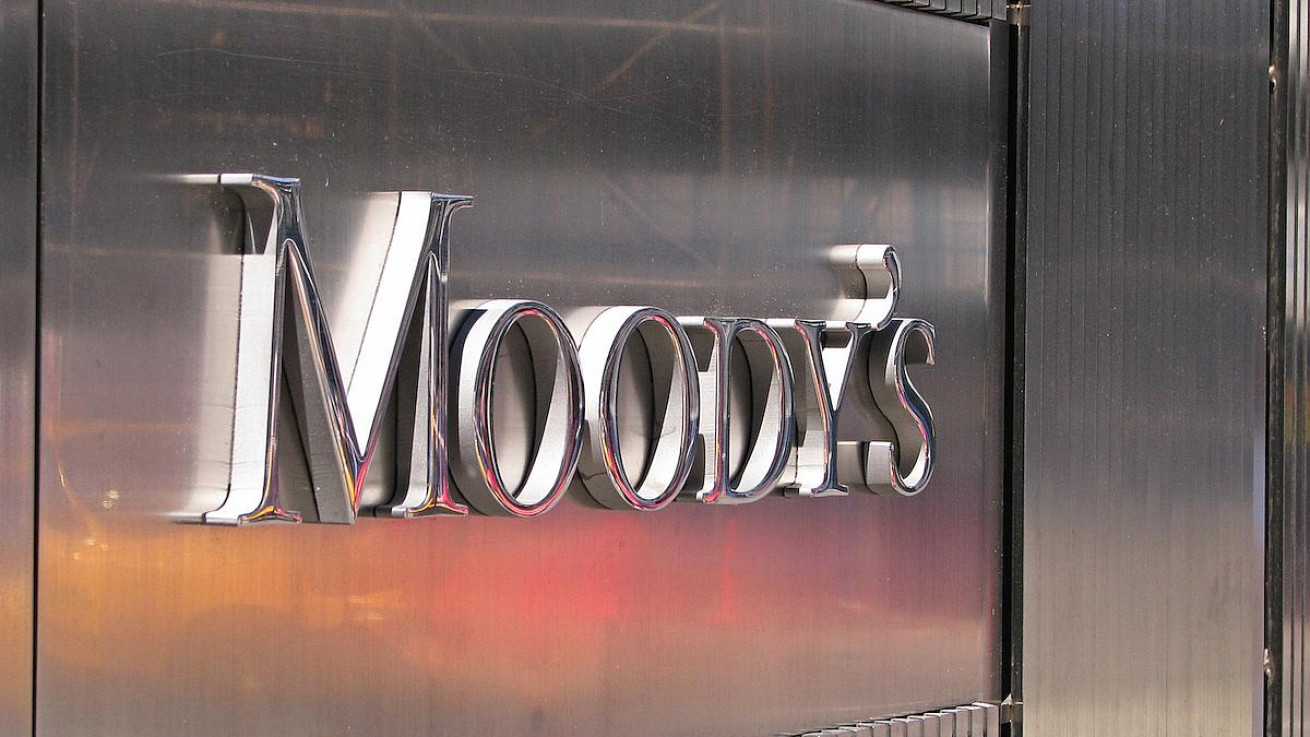 Moody’s: Στην κατηγορία «σκουπίδια» υποβάθμισε την Thames Water