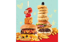 «BIG AF BURGERS»: Το νέο μενού των TGI FRIDAYS με ολοκαίνουρια burgers & shakes