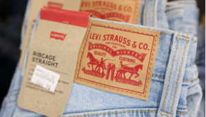 Τη Μπιγιονσέ «επιστρατεύει» η Levi Strauss για να αυξήσεις τις πωλήσεις