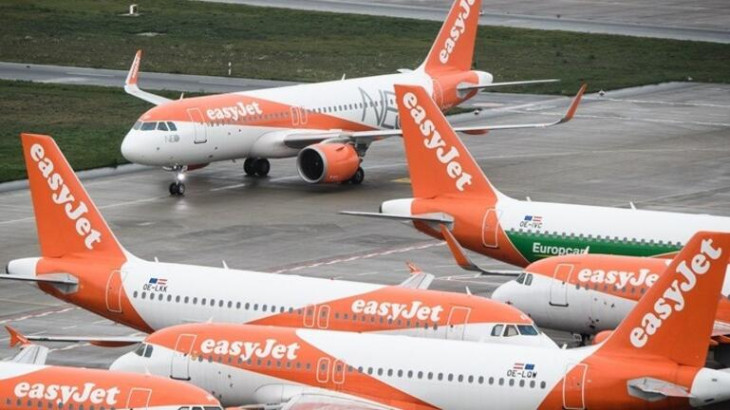 EasyJet: Ακυρώνει 40 πτήσεις την ημέρα, λόγω του «χάους» στα βρετανικά αεροδρόμια