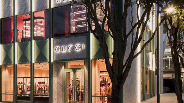 Τα Gucci μπαίνουν σε μπουκαλάκια