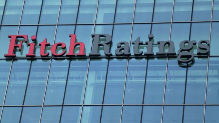 Fitch: Ομαλή ενσωμάτωση της εξαγοράς της Ελληνικής από τη Eurobank