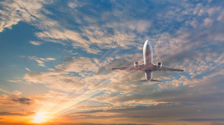 Αεροπλάνα: Γιατί σβήνουν τα φώτα κατά την απογείωση και την προσγείωση