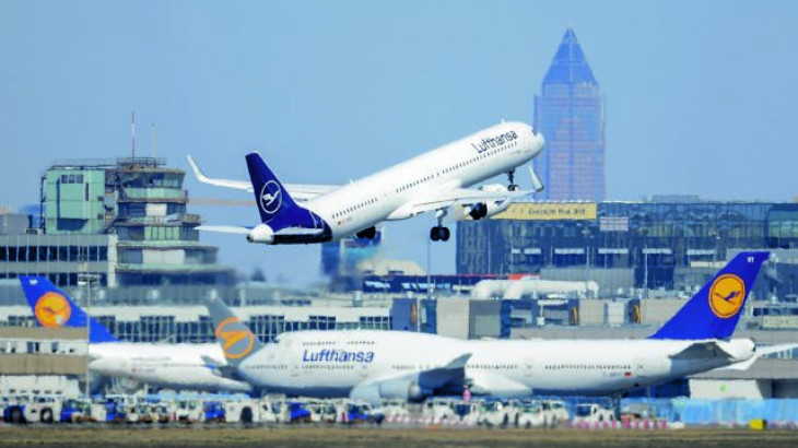 Lufthansa: Μειώνει για δεύτερη φορά τον στόχο κερδών για το 2024