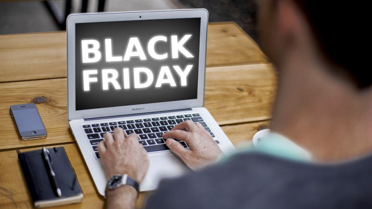 Black Friday: Μύθοι και αλήθειες – Οι μαύρες τρύπες της NASA και ο Έλληνας καταναλωτής