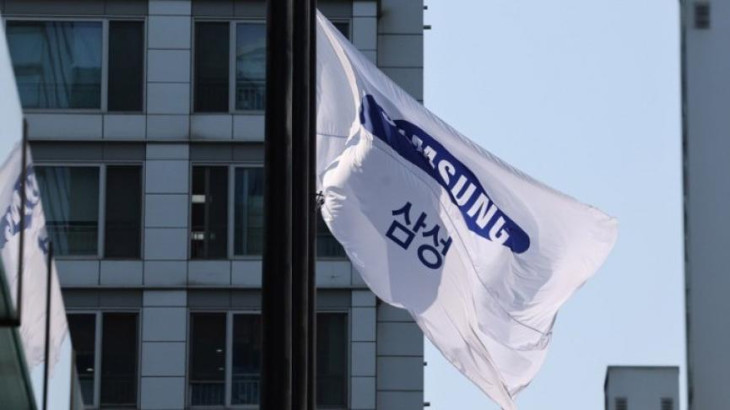 Samsung: Χάνει το προβάδισμα σε μια δαπανηρή κούρσα μνήμης AI